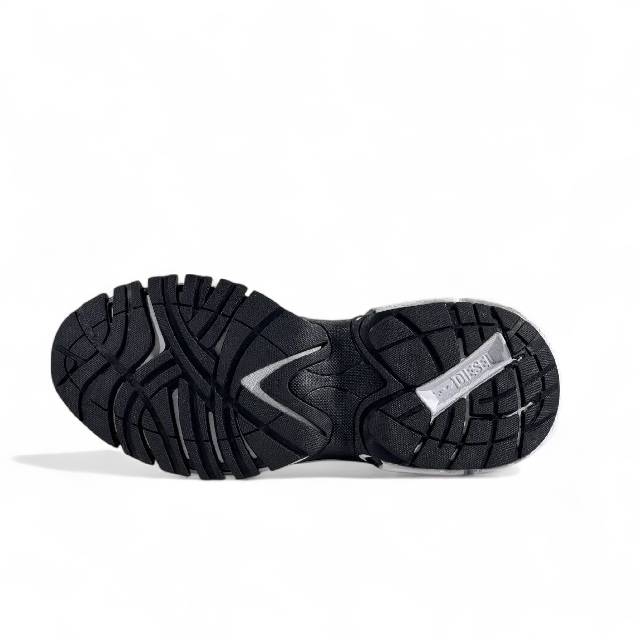 🔥 Diesel Black/White Sneakers – Bold Streetwear Energy | Piece&Co
