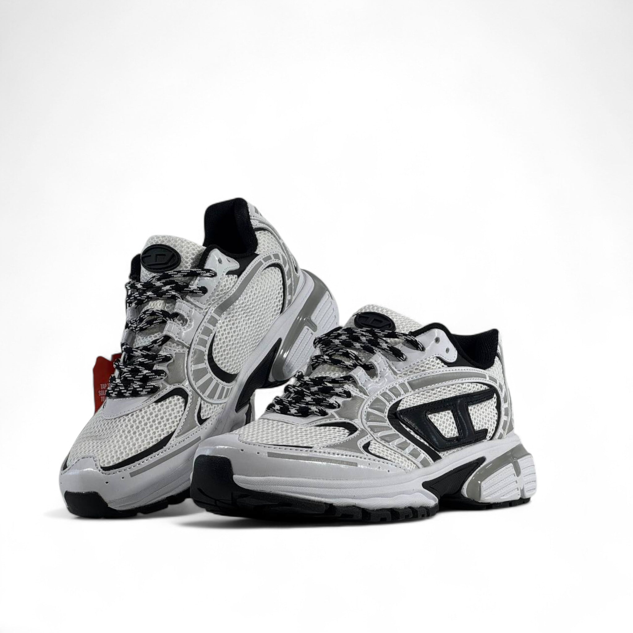 ✨ Diesel Silver/White Sneakers – Futuristic Streetwear Vibes