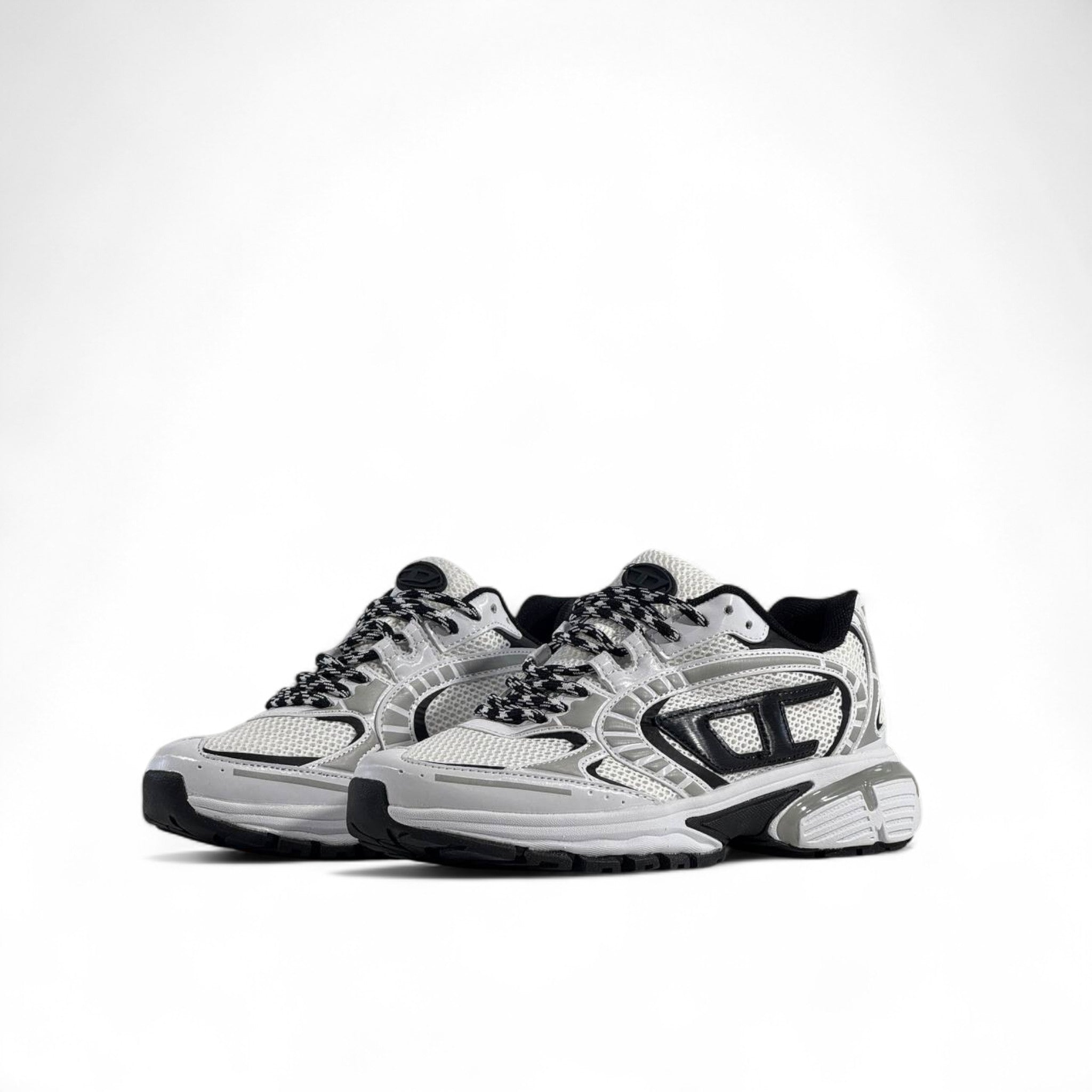 ✨ Diesel Silver/White Sneakers – Futuristic Streetwear Vibes