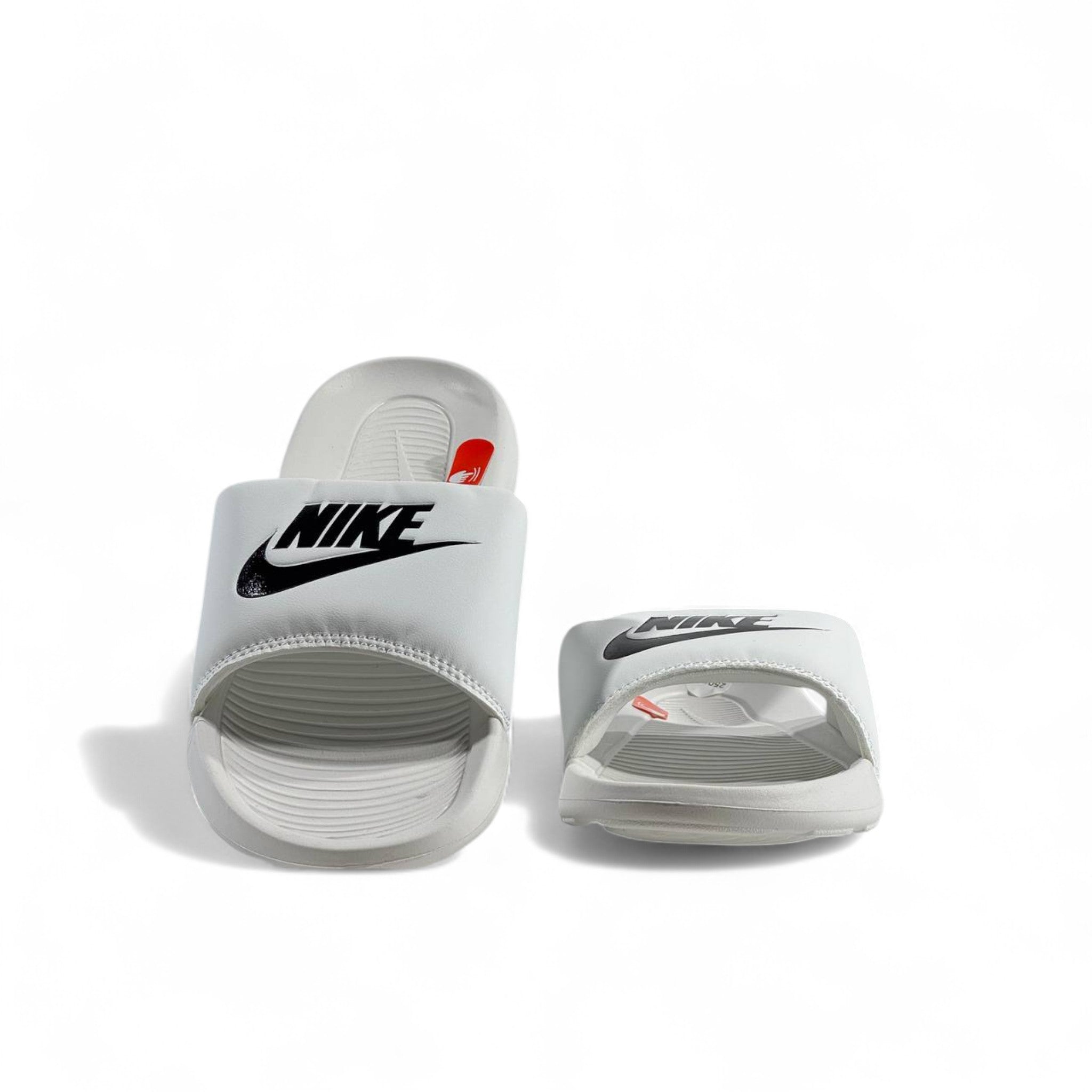 ⚪ Nike Classic White Slides – Everyday Comfort Slippers 🖤✔️