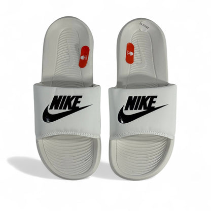 ⚪ Nike Classic White Slides – Everyday Comfort Slippers 🖤✔️