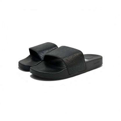 BURBERRY Luxury Black Slide Sandals – Embossed Monogram Comfort & Premium Streetwear 👟✨