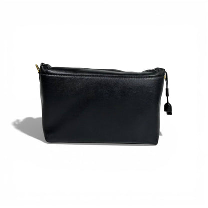Fendi Leather Baguette Shoulder Bag – Classic Black 🖤✨