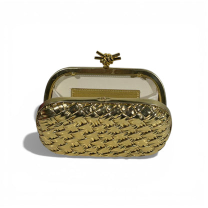 Bottega Veneta Intrecciato Knot Clutch – Metallic Gold ✨💛