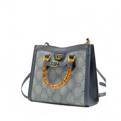 👜 Gucci Bamboo Handle Monogram Bag – Vintage Glam Reimagined