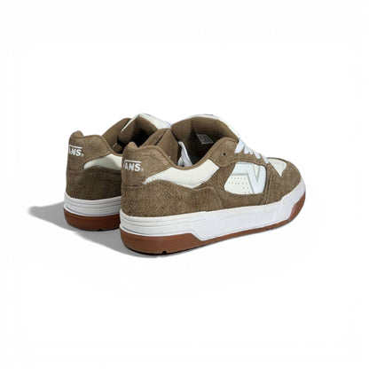 👟🔥 Vans Low-Top Sneakers – Brown Suede & White Classic Street Style 🤎🤍