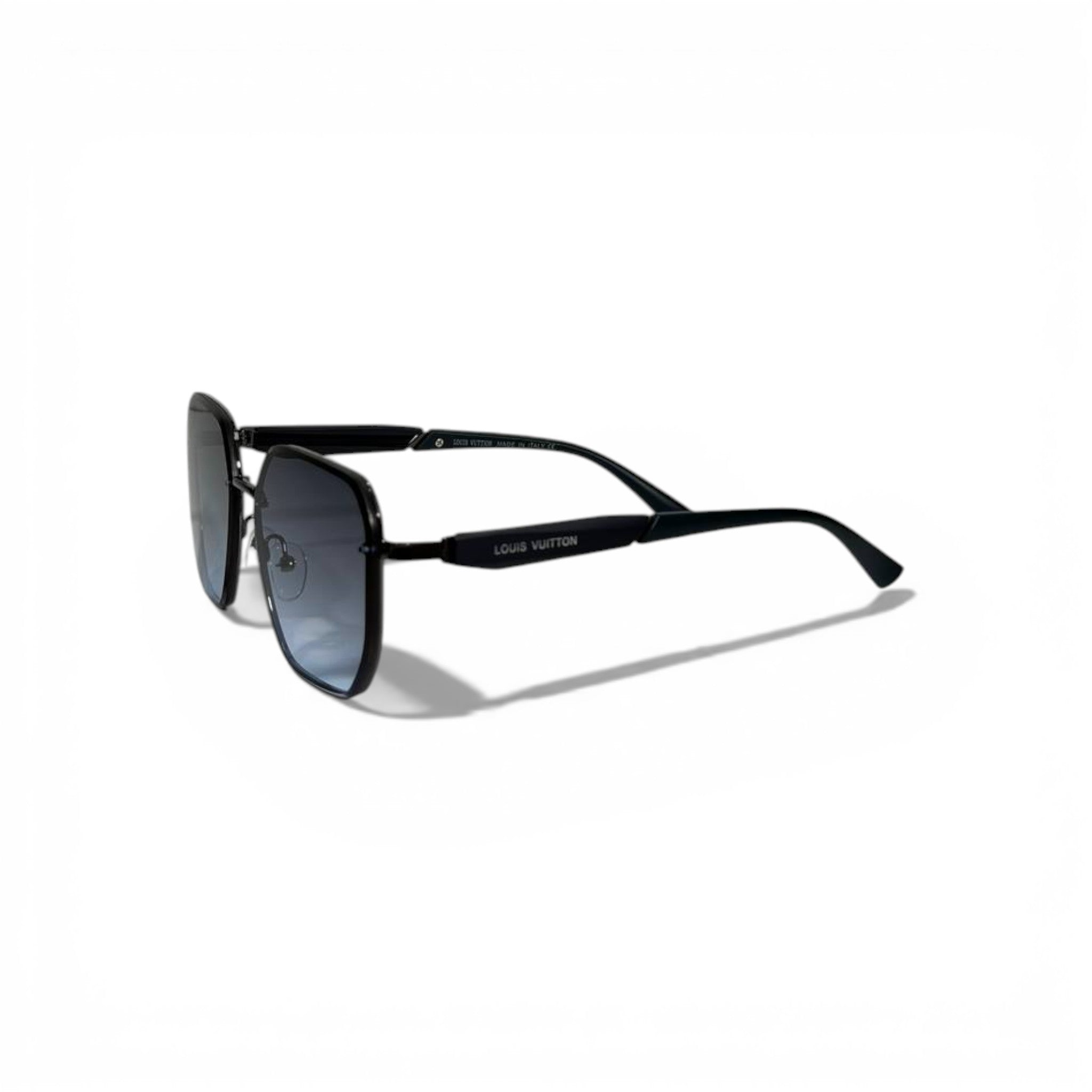 🕶️ Louis Vuitton Modern Square Sunglasses – Bold Luxury ✨