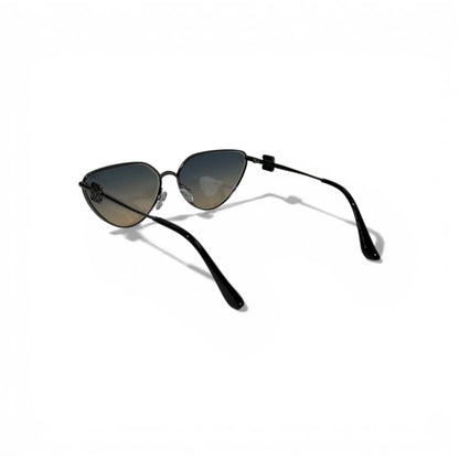 🕶️🖤 Loewe Cat-Eye Sunglasses with Gradient Lenses 🖤🕶️