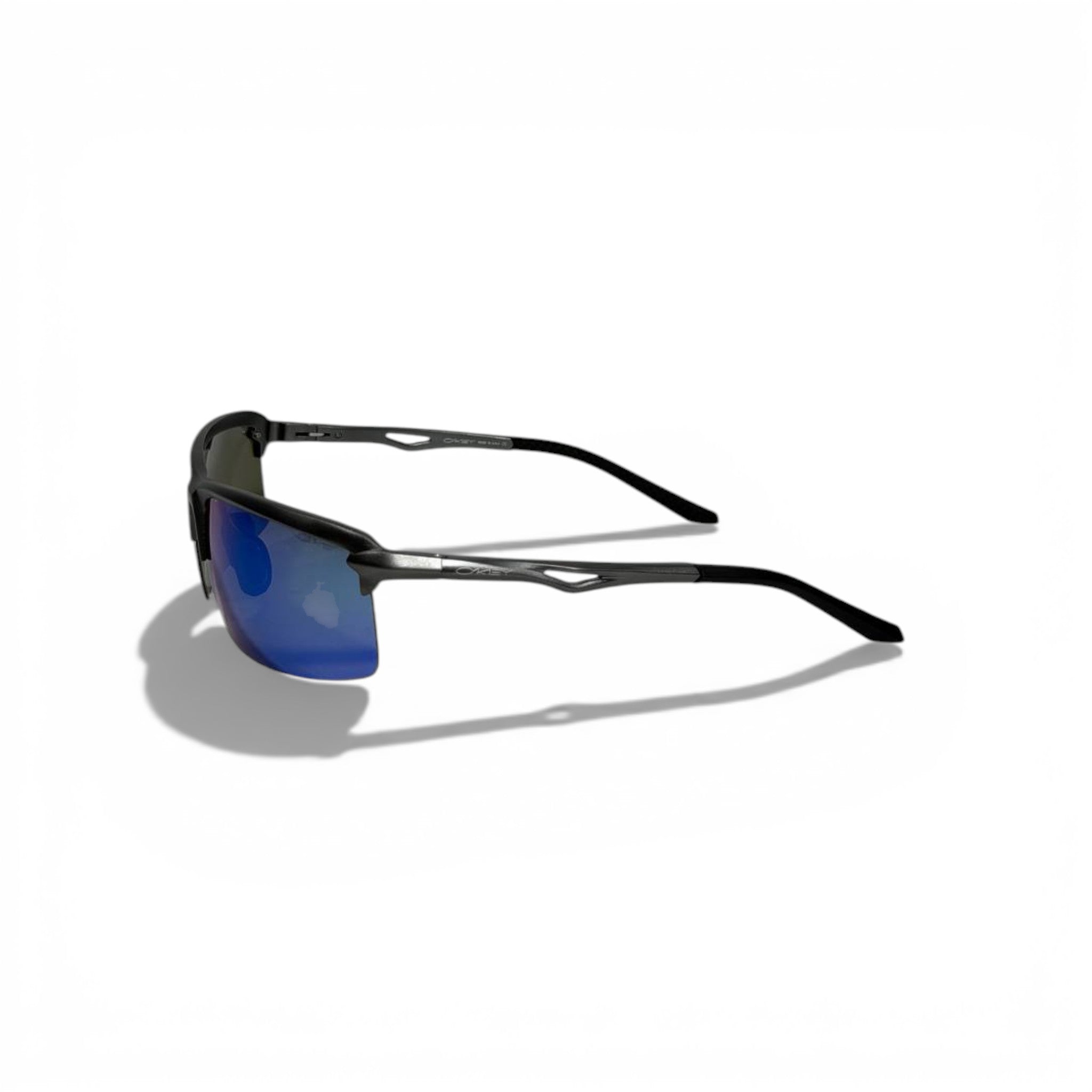 🕶️🔥 Oakley Sport Sunglasses with Mirror Performance Lenses 🔥🕶️