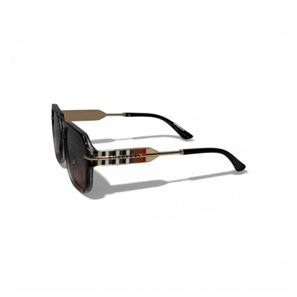 Burberry Square Sunglasses – Black Frame with Iconic Check Detail 🕶️✨
