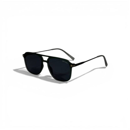 Tom Ford Classic Black Sunglasses Gold T Detail Luxury Style 🖤✨🕶️
