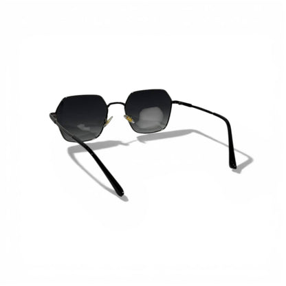 🕶️ Gucci Luxury Square Black Sunglasses – Minimal Metal Frame | Iconic Designer Eyewear