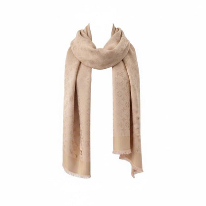 🤍✨ Louis Vuitton Nude Beige Monogram Scarf – Soft Luxury Everyday Elegance 🧣💎