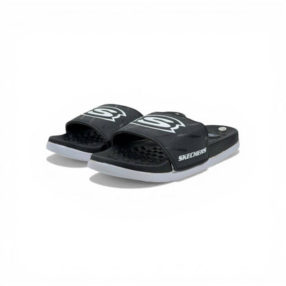 🖤⚪ Skechers Slides – Air Comfort Dual Tone Edition 🔥🩴