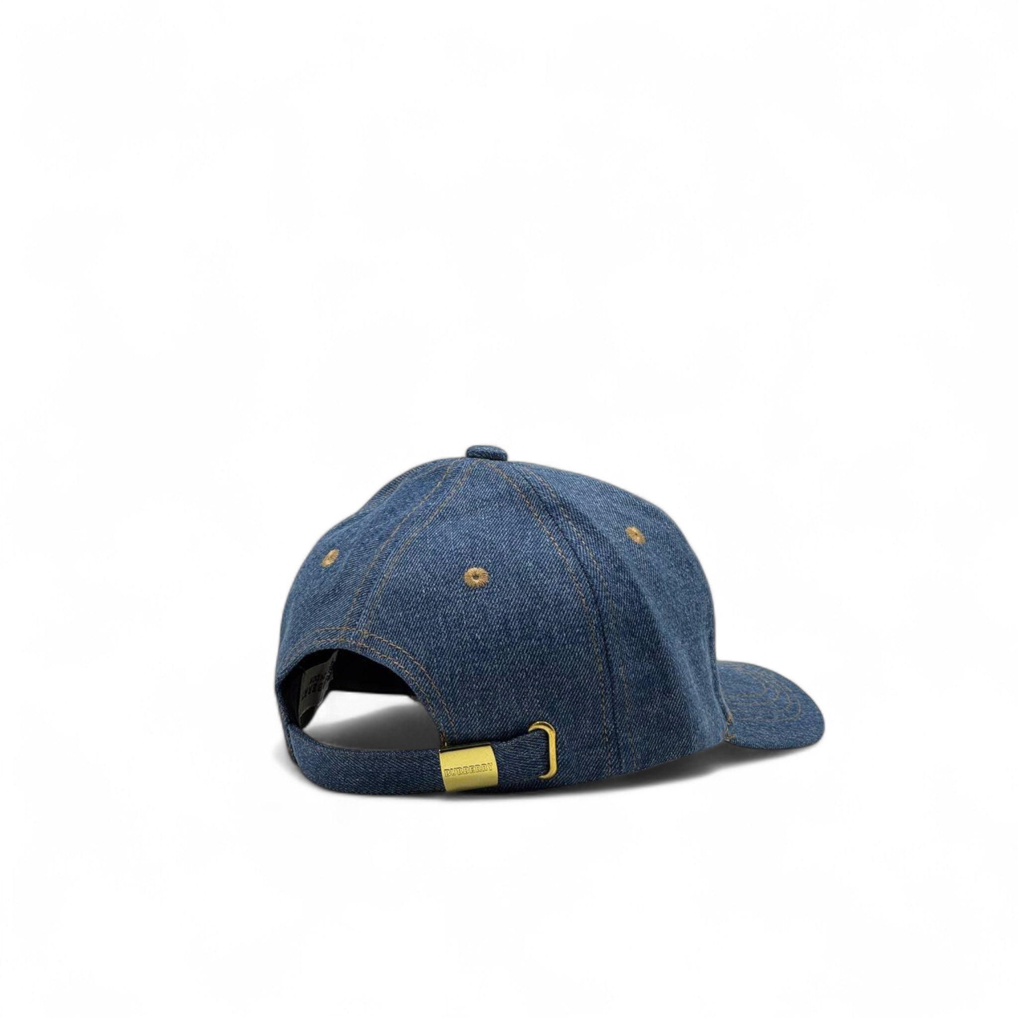 🧢 Burberry Denim Logo Cap – Classic Cool, Reinvented 💙