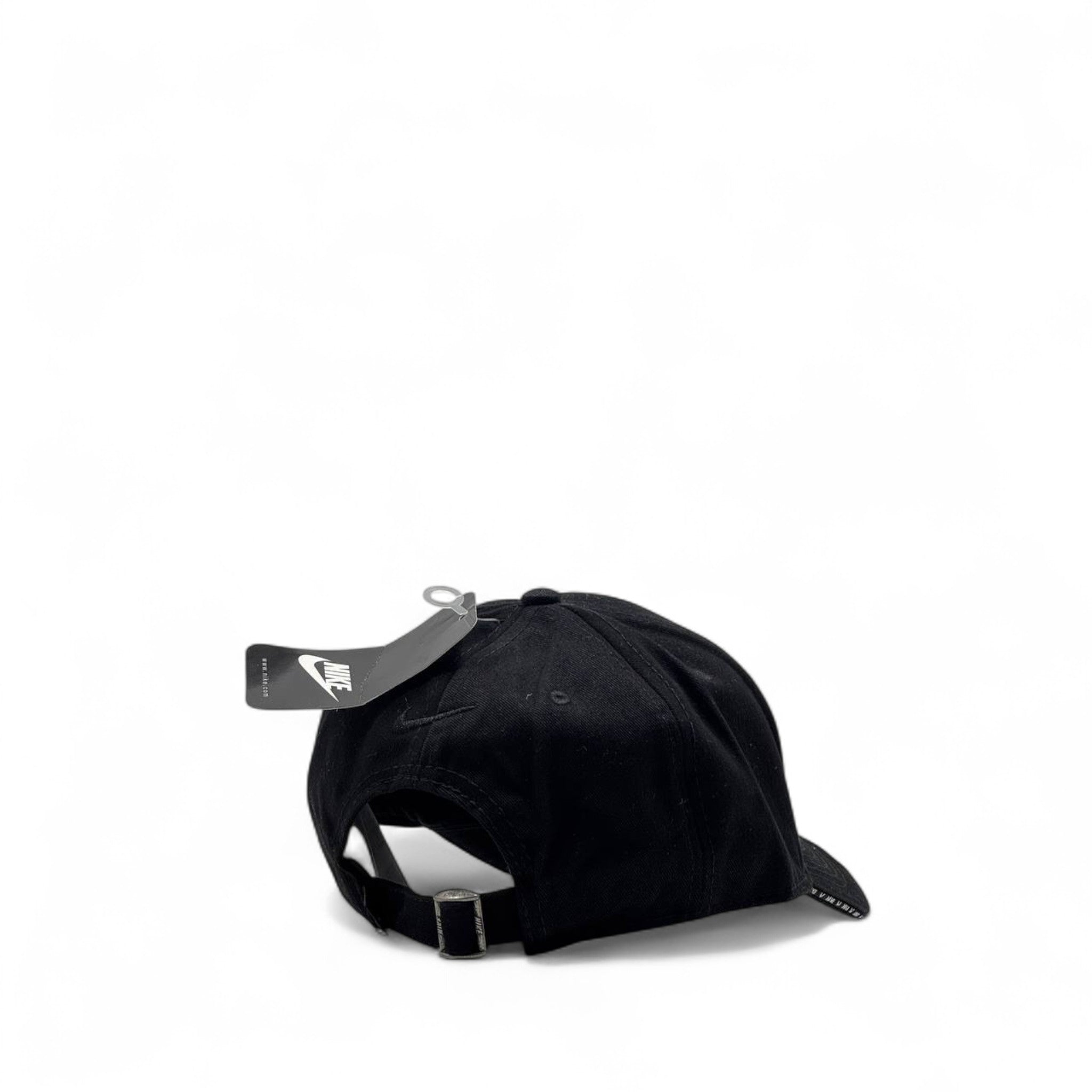 🖤 Nike Black Swoosh Cap – Stealth Mode Activated 🧢