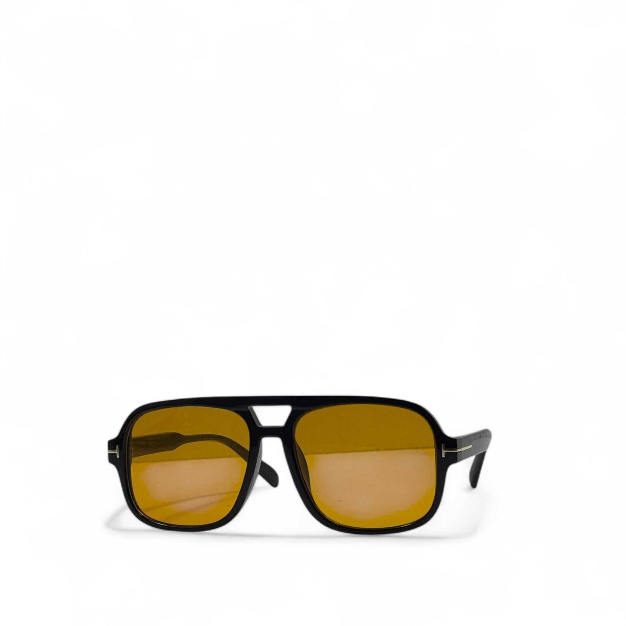 Tom Ford Black Aviator Sunglasses with Amber Lenses – Bold & Retro 🖤🟡