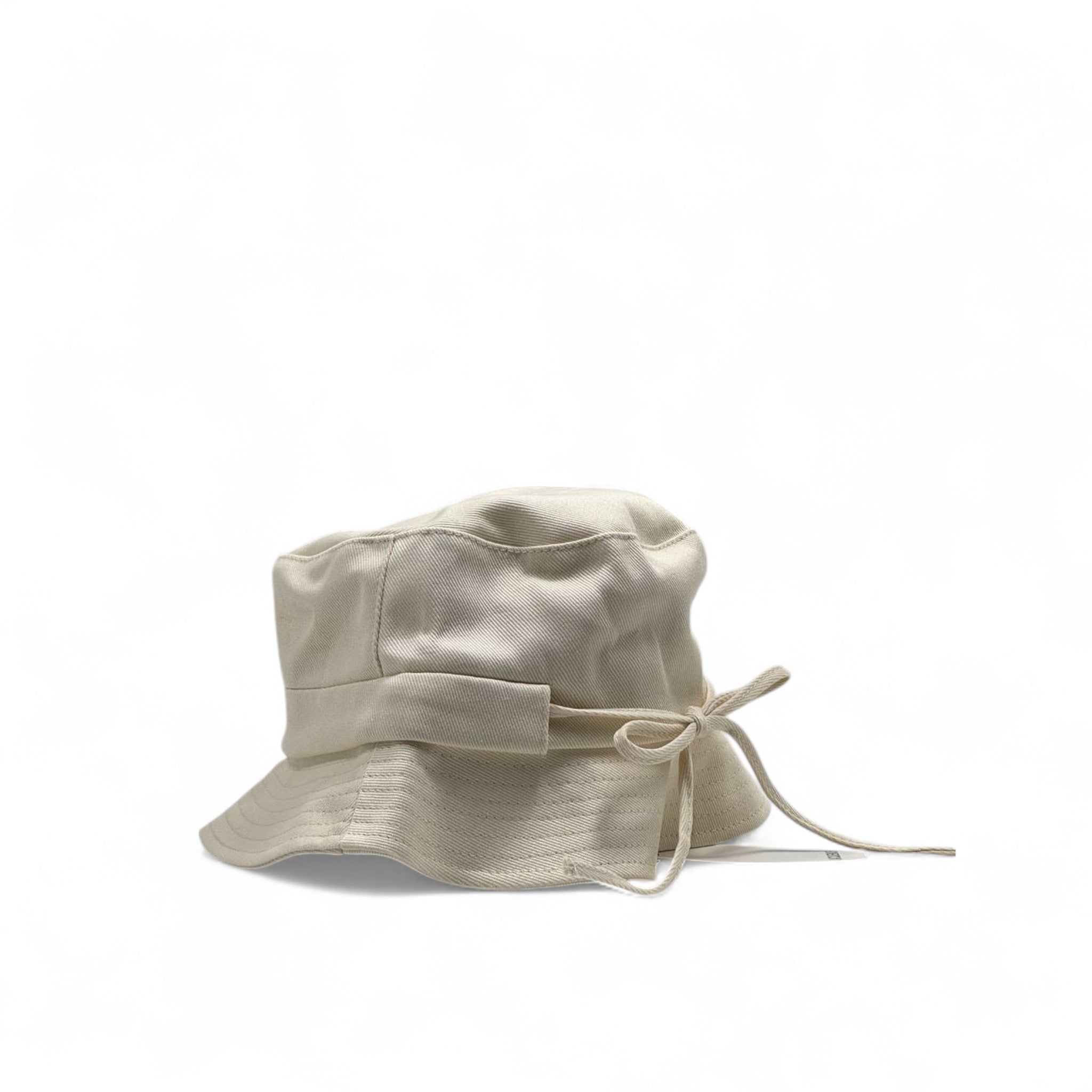 Jacquemus Beige Bucket Hat with Box – Minimal Luxe Edition 🕊️🖤