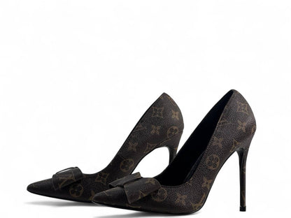 Louis Vuitton Monogram Bow Heels – Luxury Pointed-Toe Pumps for Women