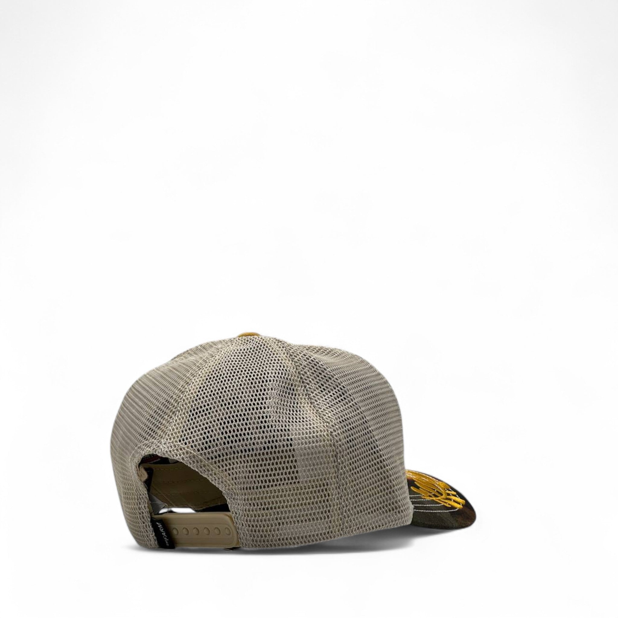 Cocky Rooster Camo Trucker Cap – Bold Attitude 🐓🧢