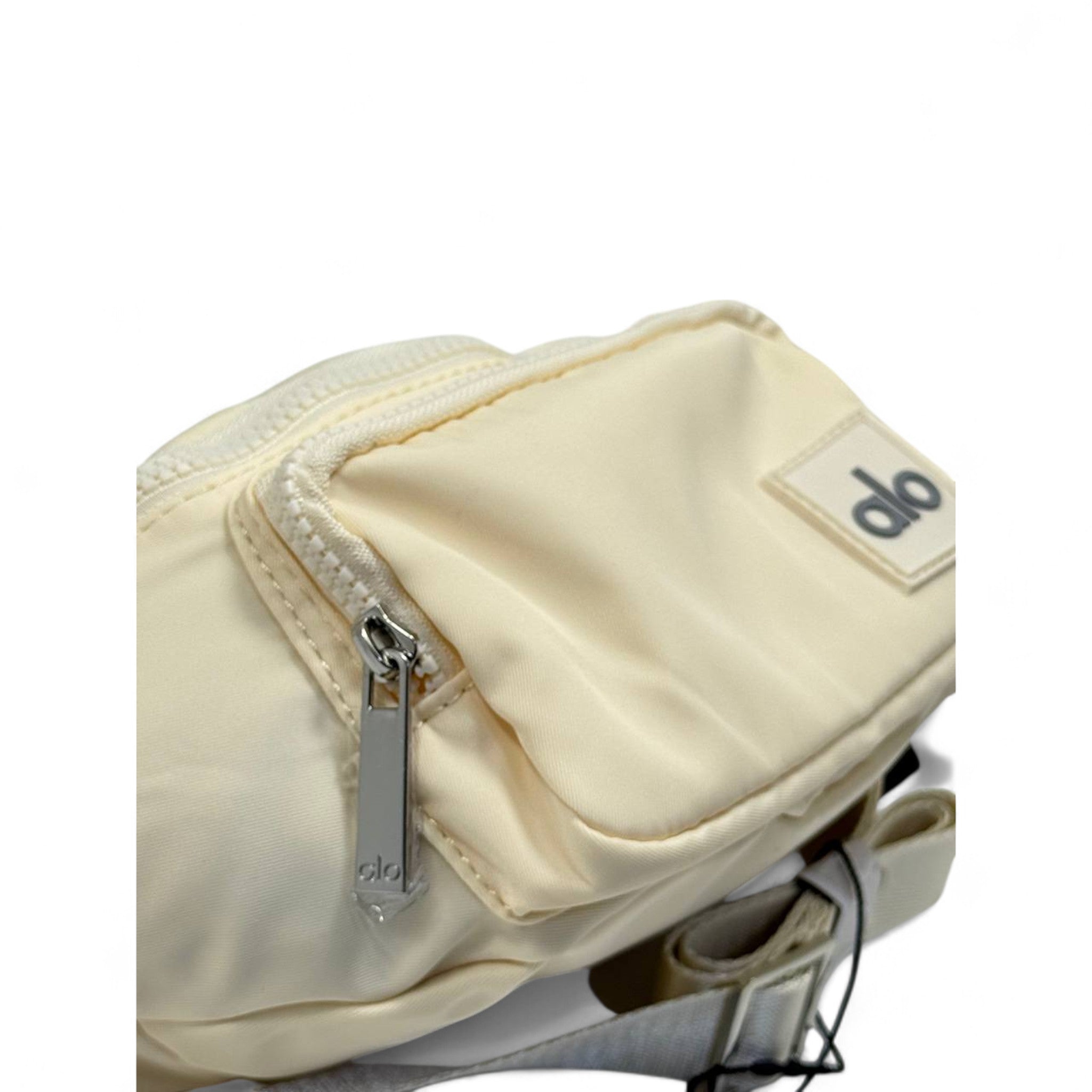 Alo Utility Belt Bag – Sand Beige 🌾🎒