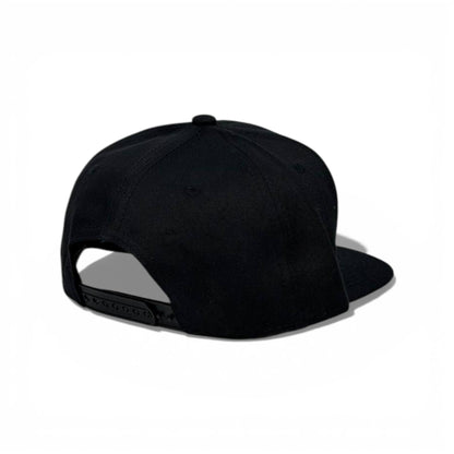 🧢 New York Giants Black Flat Brim Cap – Bold NFL Streetwear 🖤💙🏈