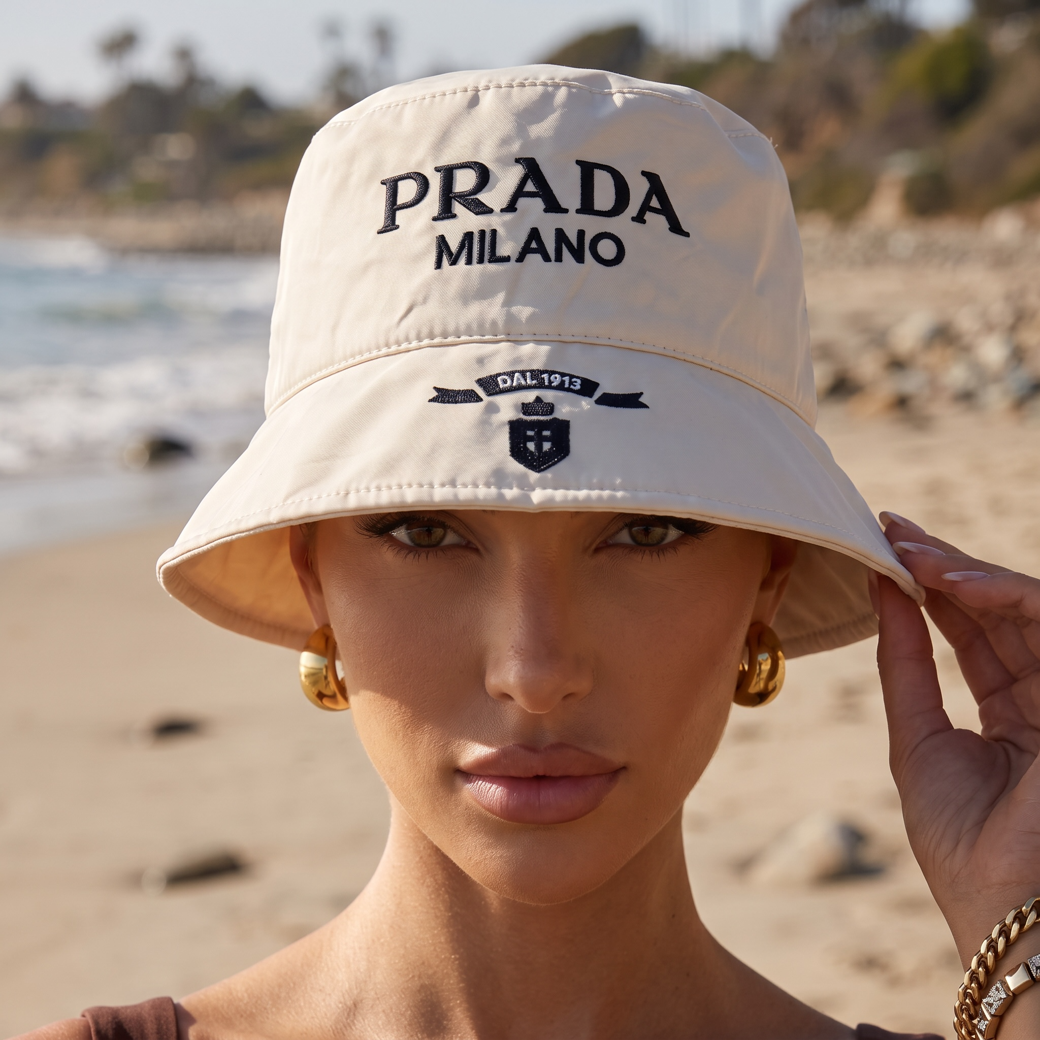 Prada Milano Bucket Hat – Elegant Beige Edition 🤍🖤