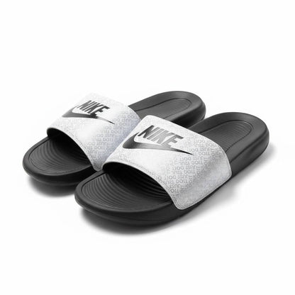 Nike Black & White Logo Slides ⚫🤍 | Clean Sport Everyday Essential 👟🔥