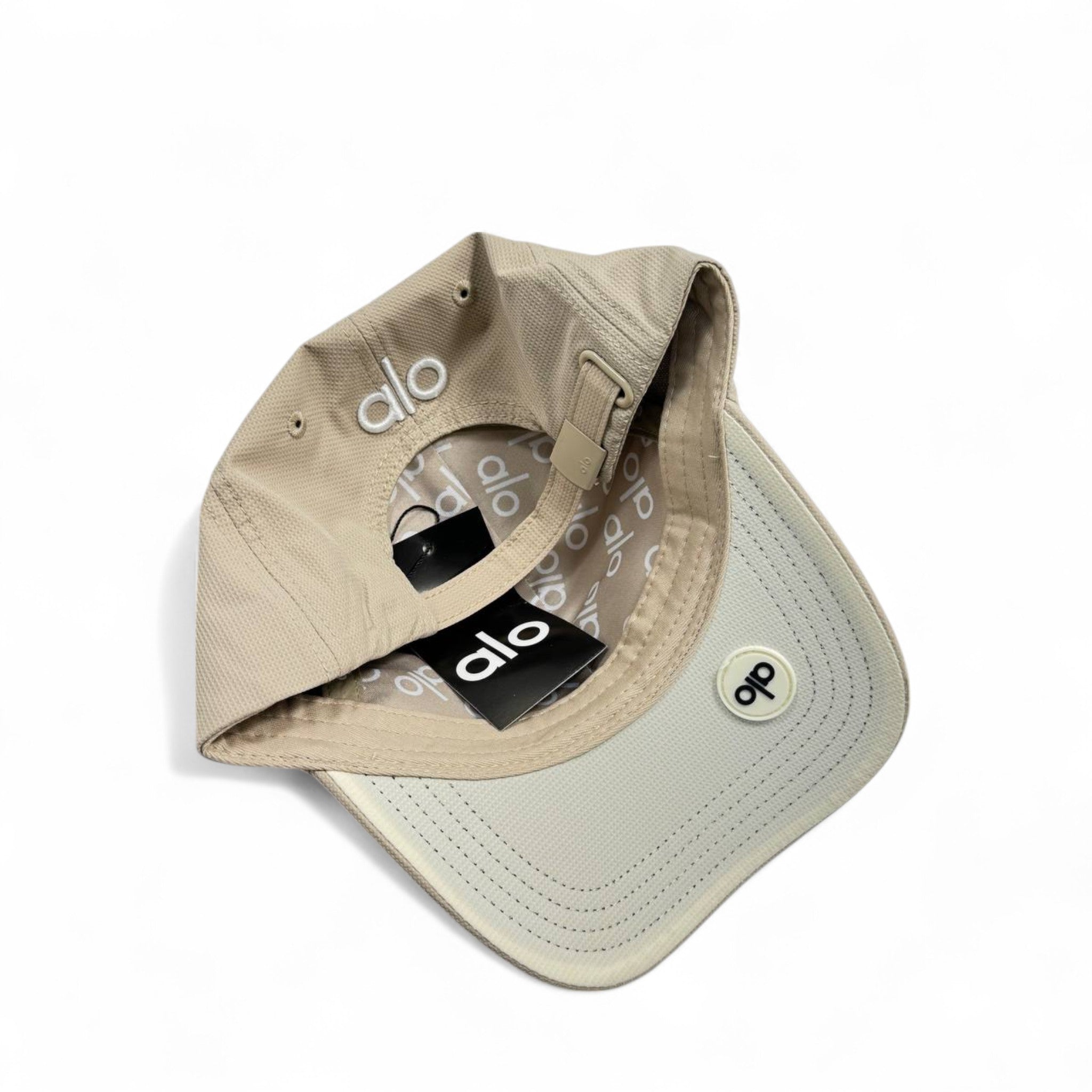 Alo Signature Baseball Cap – Beige Elegance ☀️