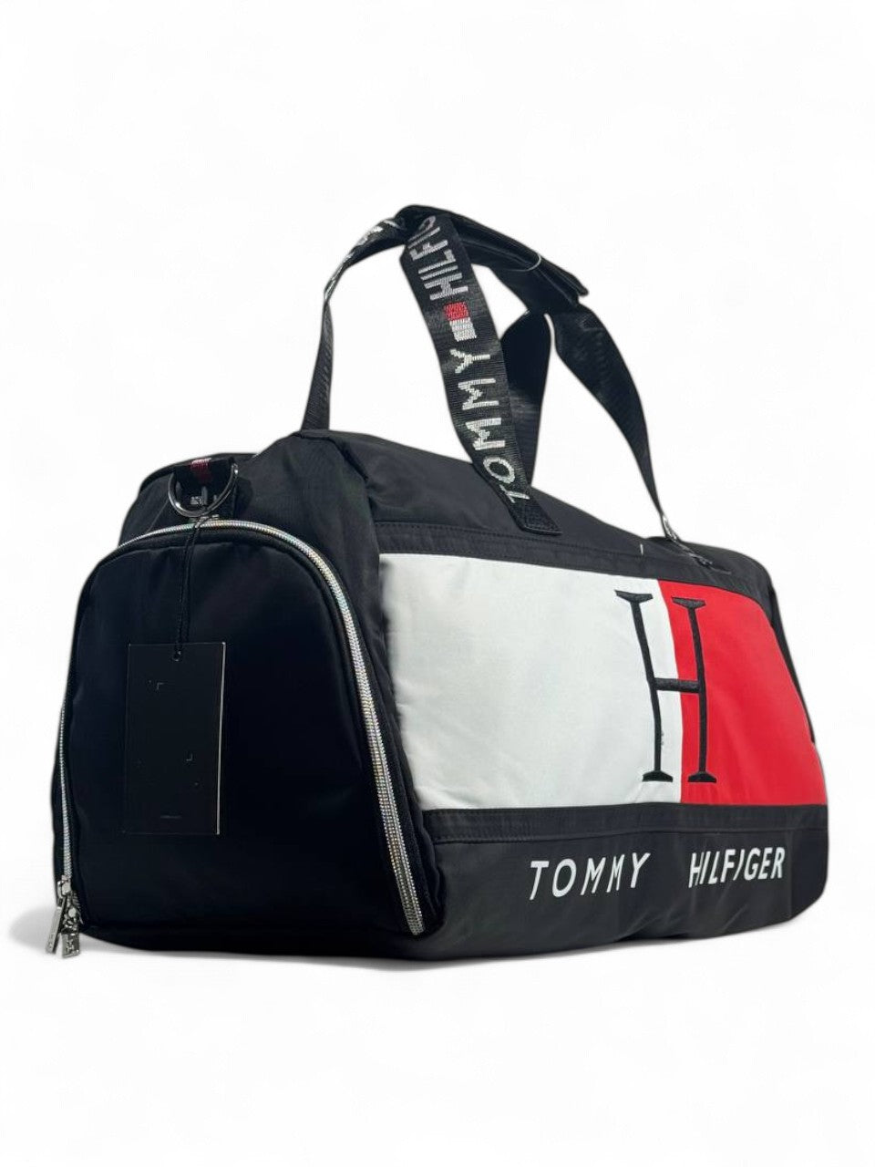 🇺🇸 Tommy Hilfiger Duffel Bag – Iconic “H” Flag Edition 🇺🇸