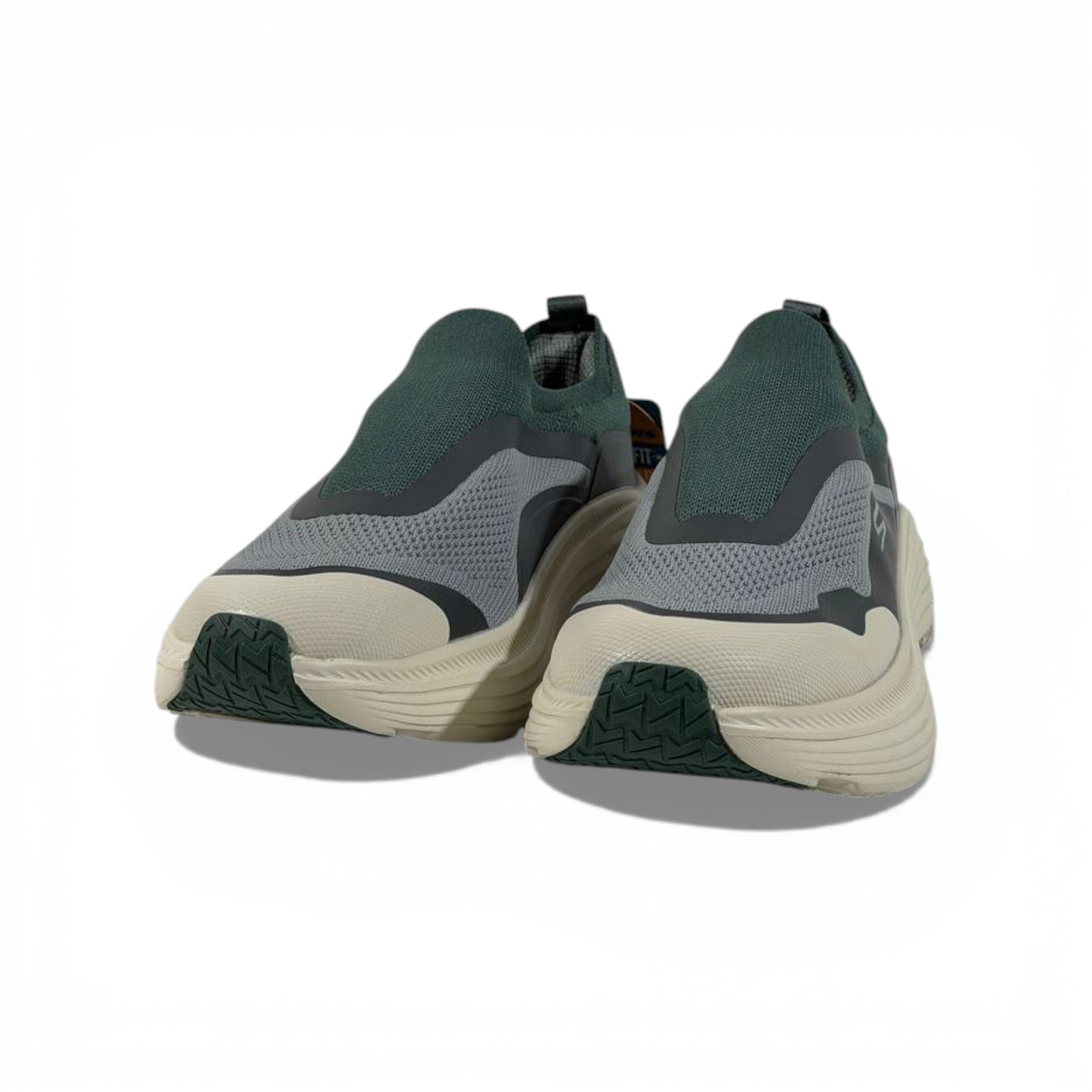 🟢 Skechers Max Cushion Slip-On Sneakers – All-Day Comfort & Sporty Style 👟✨