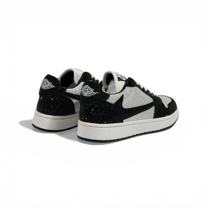 ✨ Nike Crystal Edition Low-Top Sneakers – Luxury Street Style with Iconic Design 👟✨
