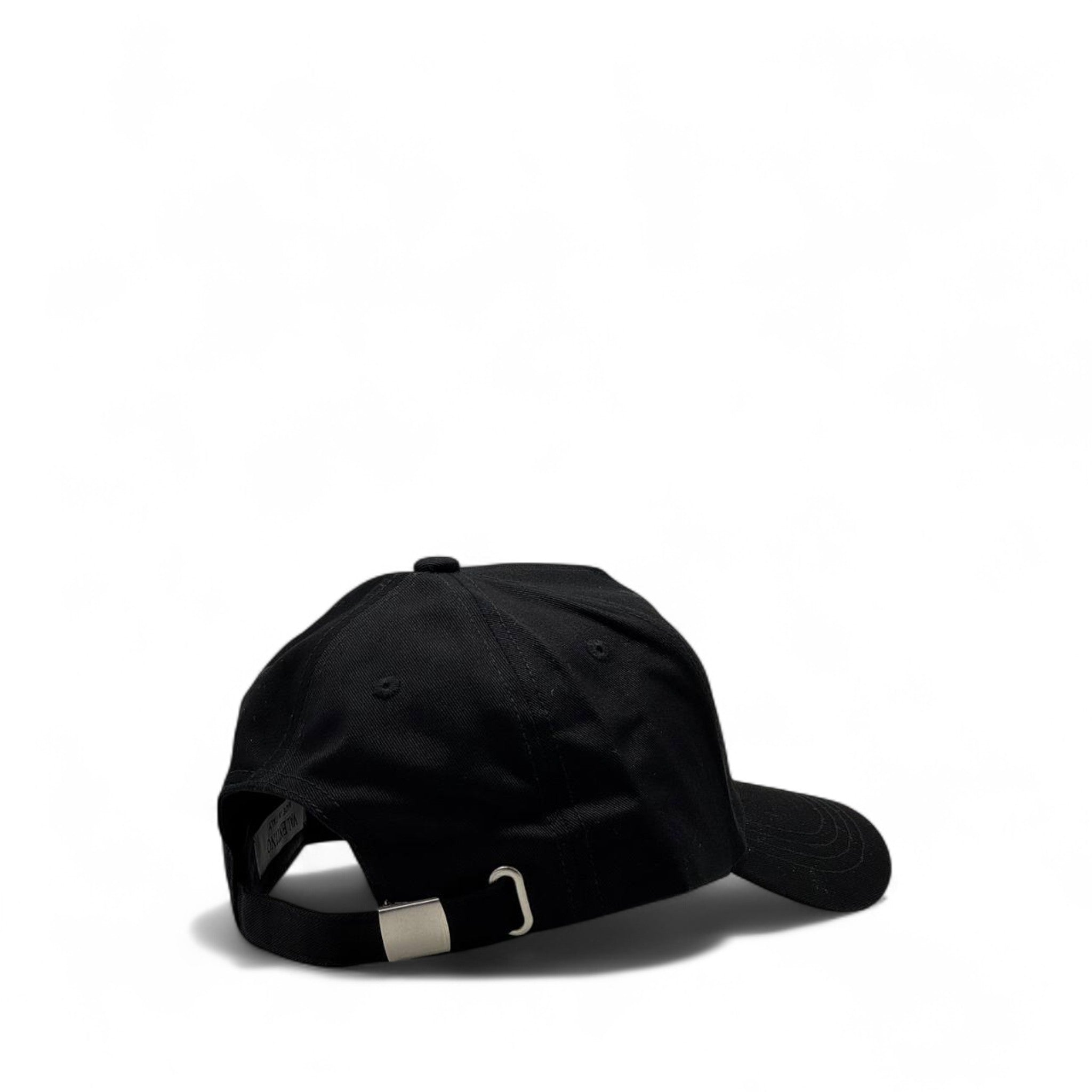 Valentino VLogo Signature Cap – Sleek Black Elegance 🖤🧢