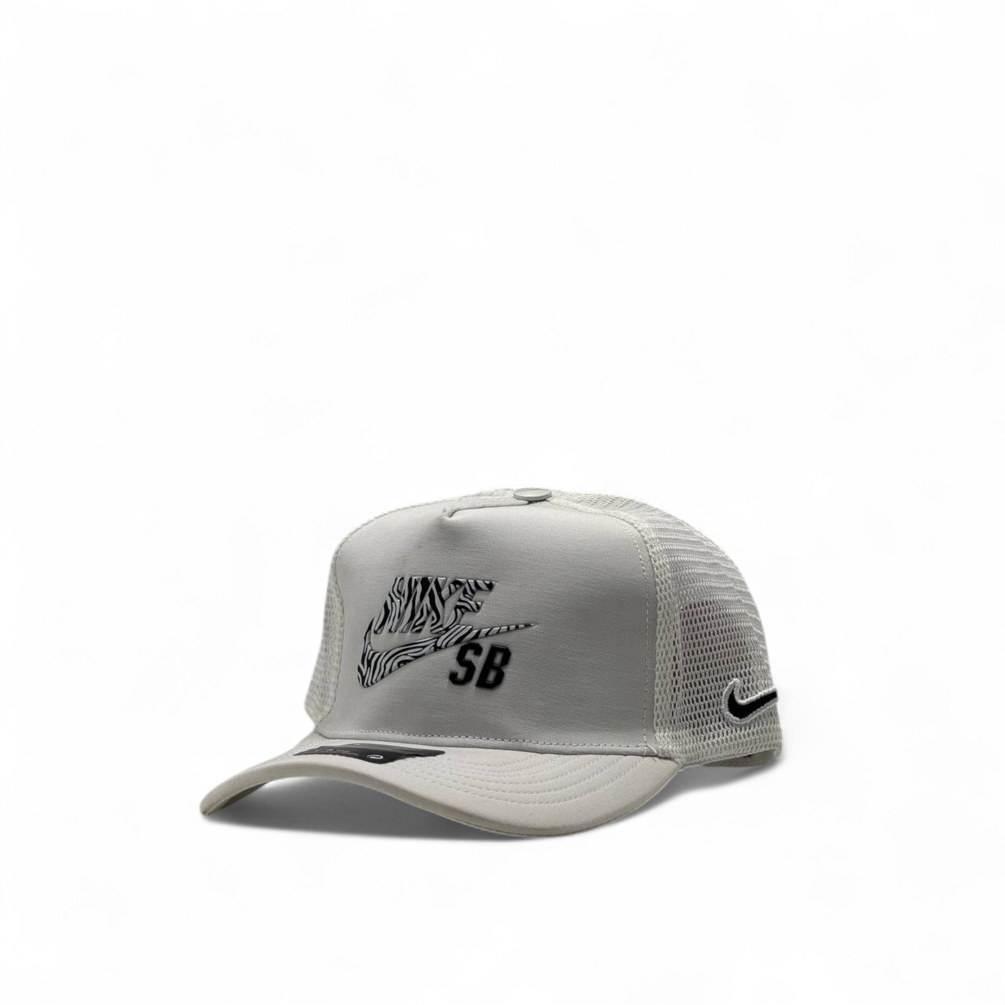 Nike SB Trucker Cap – Zebra Swoosh Edition 🦓🧢