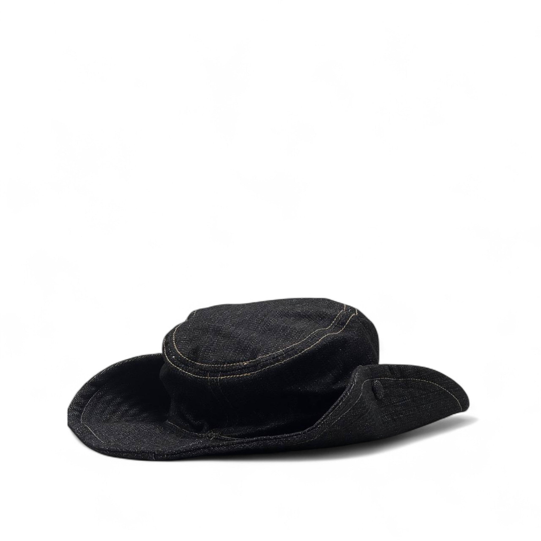👒 Miu Miu Black Denim Hat – High-Fashion Meets Street Edge 🖤👠