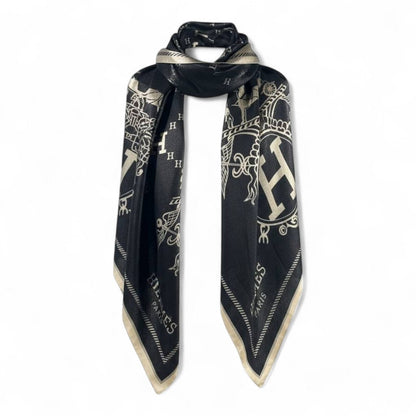 🖤🤍 Hermès Double-Face Scarf – Noir & Ivory Prestige Edition