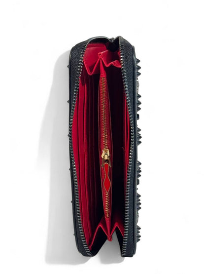 🖤 Christian Louboutin Black Studded Wallet – Glamorous Edge, Timeless Sophistication 💎