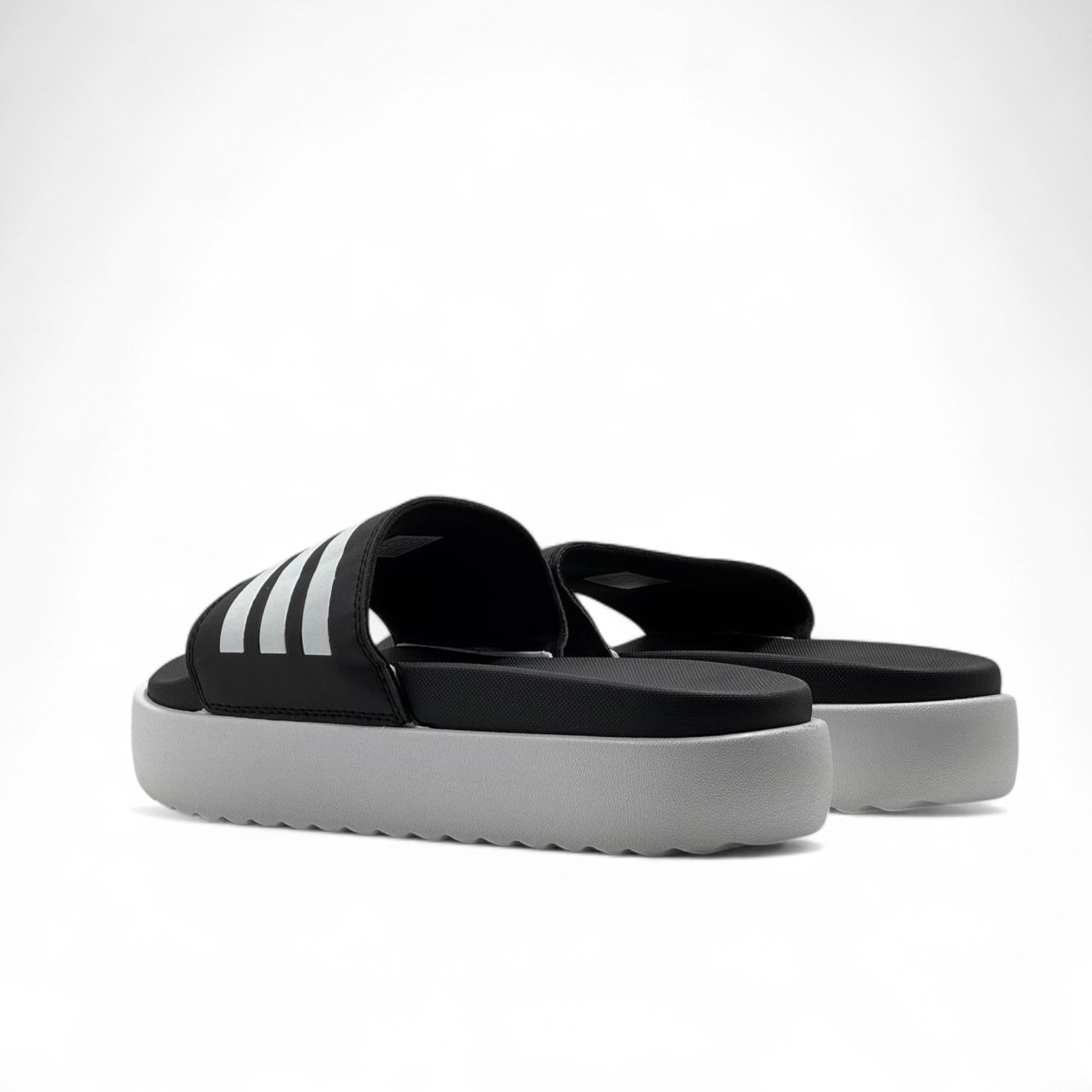 🔥 Adidas Classic Stripes Platform Slippers – Black & White 🖤🤍