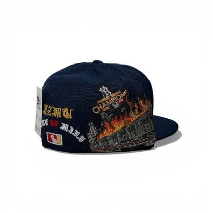 🧢🔥 New York Yankees Graphic Snapback Cap – Navy Street Art Edition 💀⚾