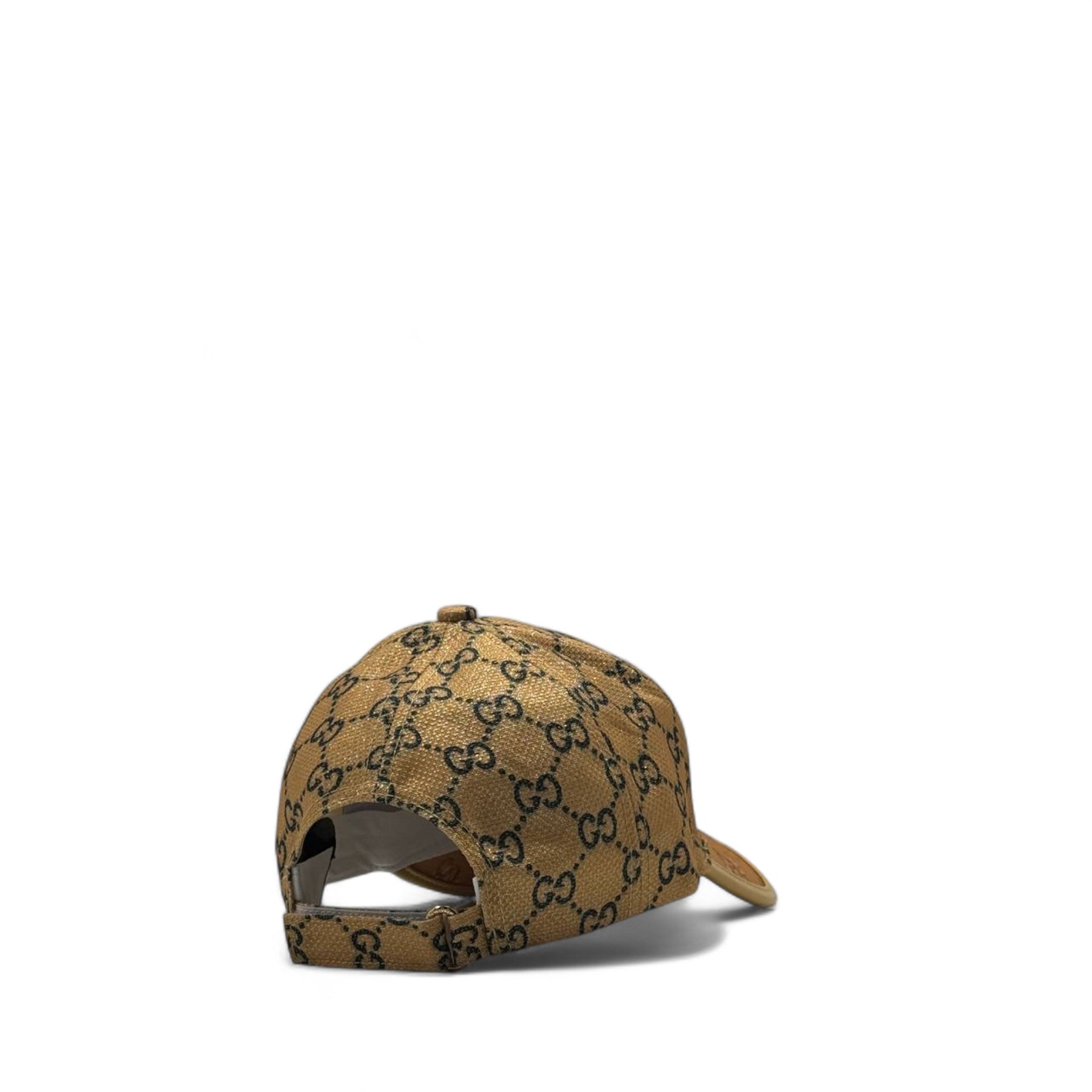 Gucci Beige GG Supreme Canvas Cap 🟤 – Iconic Monogram Elegance