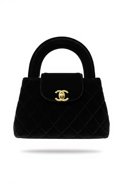 🖤✨ Chanel Quilted Velvet Top-Handle Bag – Classic Black ✨🖤