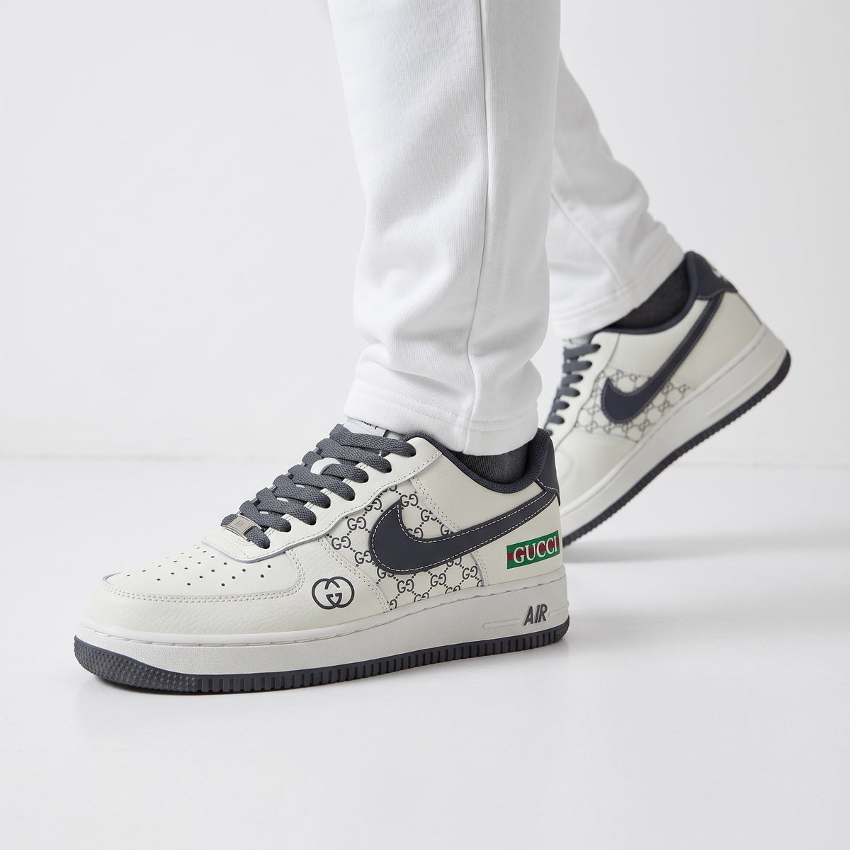 Gucci Air Force 1 GG Logo Trainers — Ivory