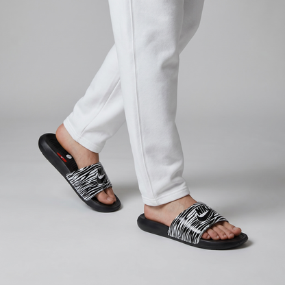 NIKE Zebra Slide Sandals – Black & White Edition 🖤⚡