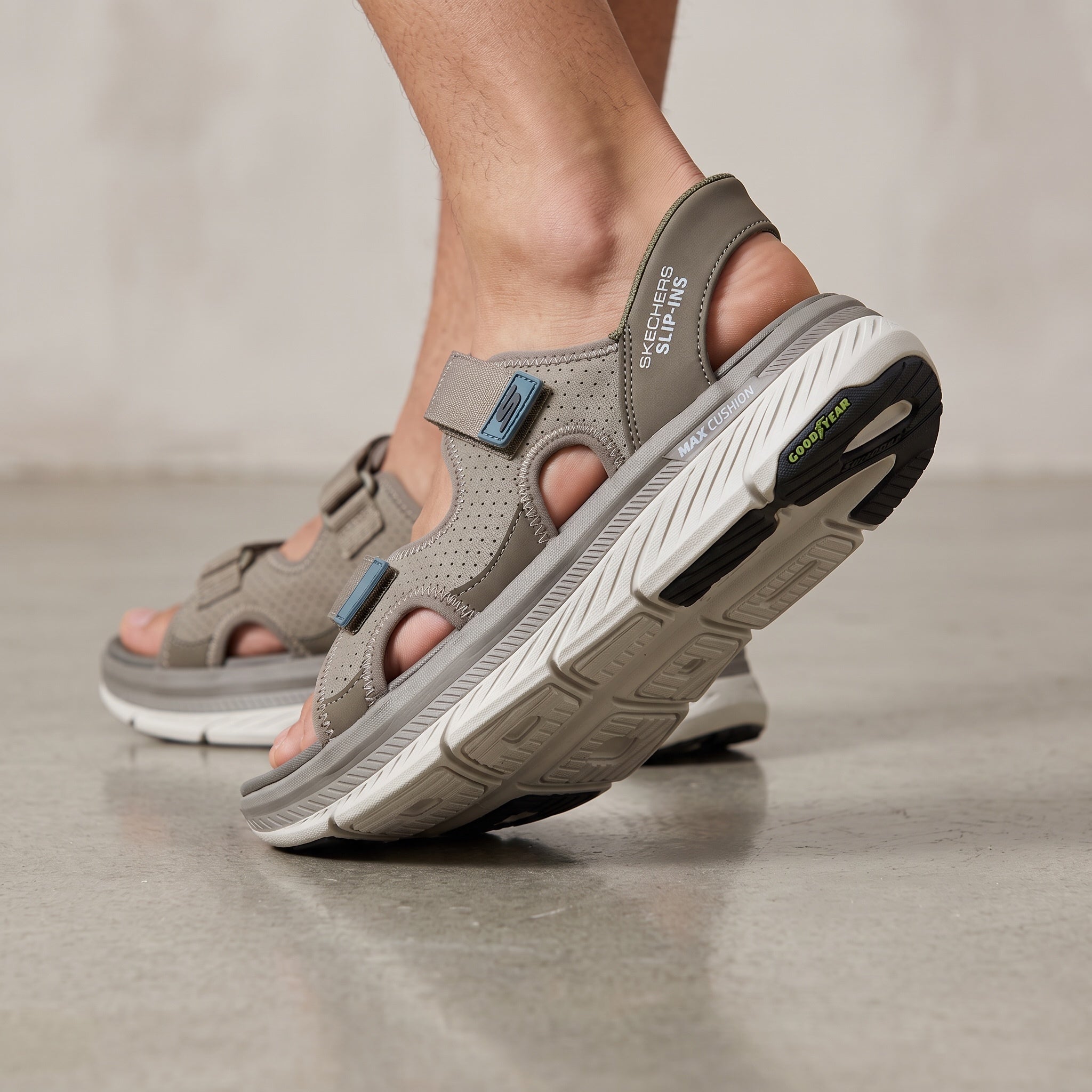 Skechers Max Cushioning – Taupe Sport Sandals 🩴