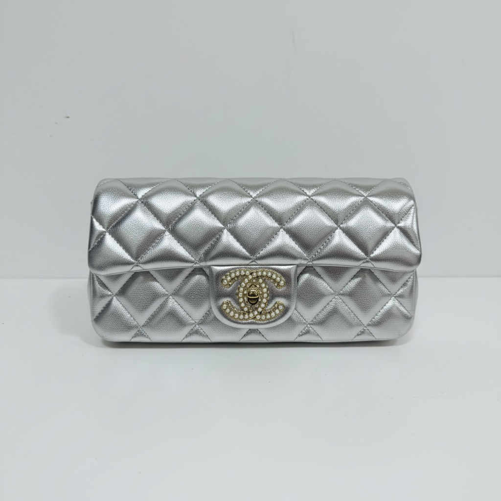 ✨ Chanel Silver Quilted Chain Bag – Crystal CC Metallic Shoulder Bag
