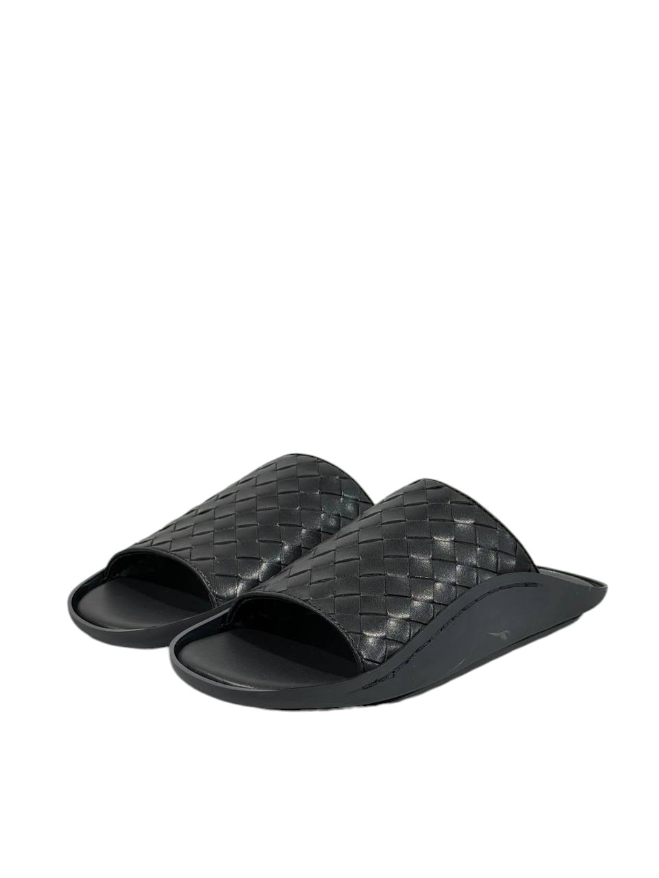 Bottega Veneta Intrecciato Slide Sandals – Black Edition 🖤✨