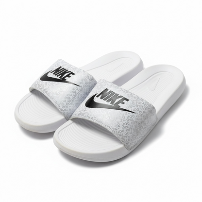 Nike White Logo Print Slides 🤍🖤 | Clean Sport Summer Essential 👟🔥