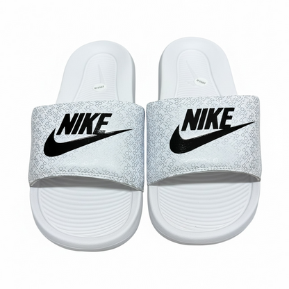 Nike White Logo Print Slides 🤍🖤 | Clean Sport Summer Essential 👟🔥