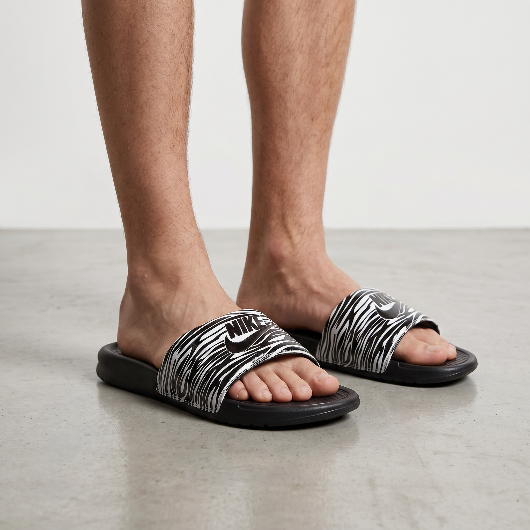 NIKE Zebra Slide Sandals – Black & White Edition 🖤⚡