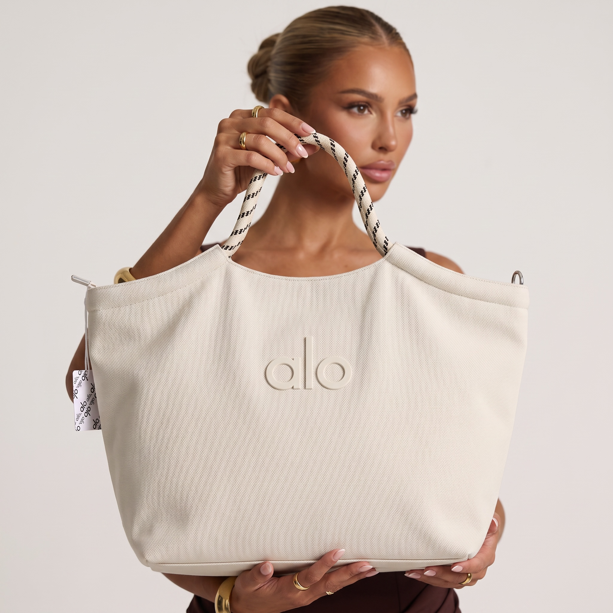 Alo Canvas Tote Bag – Ivory